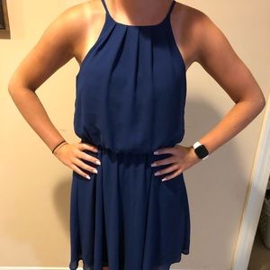 sleeveless dress